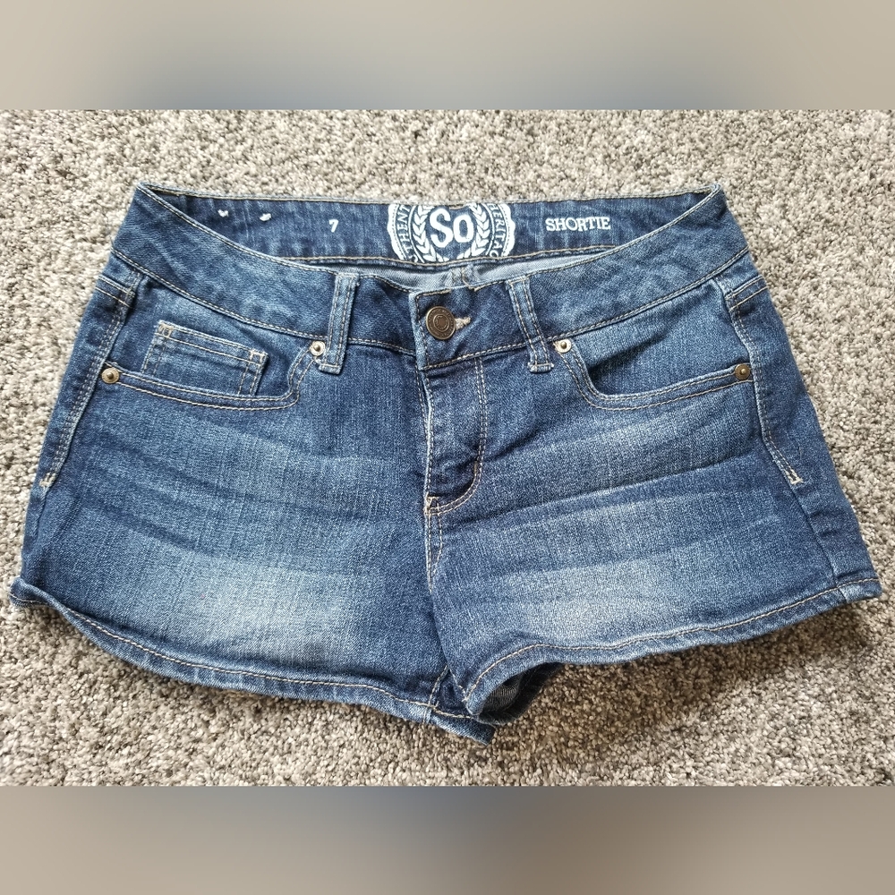 Womens SO Shortie jean shorts size 7